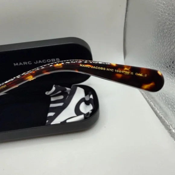 Marc Jacobs Brown Tortoise Sunglasses - Picture 7 of 12